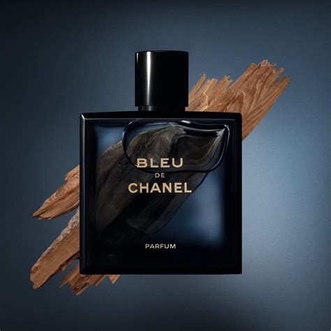 Bleu de Chanel Parfum Review .